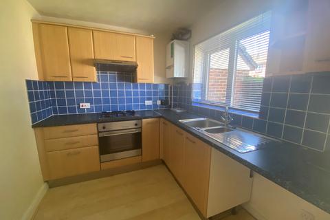 2 bedroom terraced house to rent, Damask Gardens, Waterlooville, Hampshire, PO7
