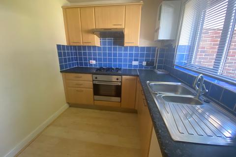 2 bedroom terraced house to rent, Damask Gardens, Waterlooville, Hampshire, PO7