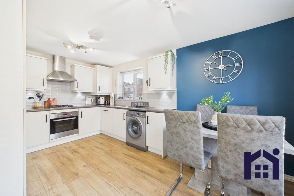Dining kitchen