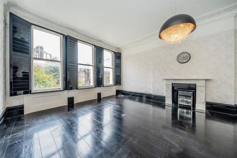 2 bedroom flat for sale, Warwick Road, London SW5