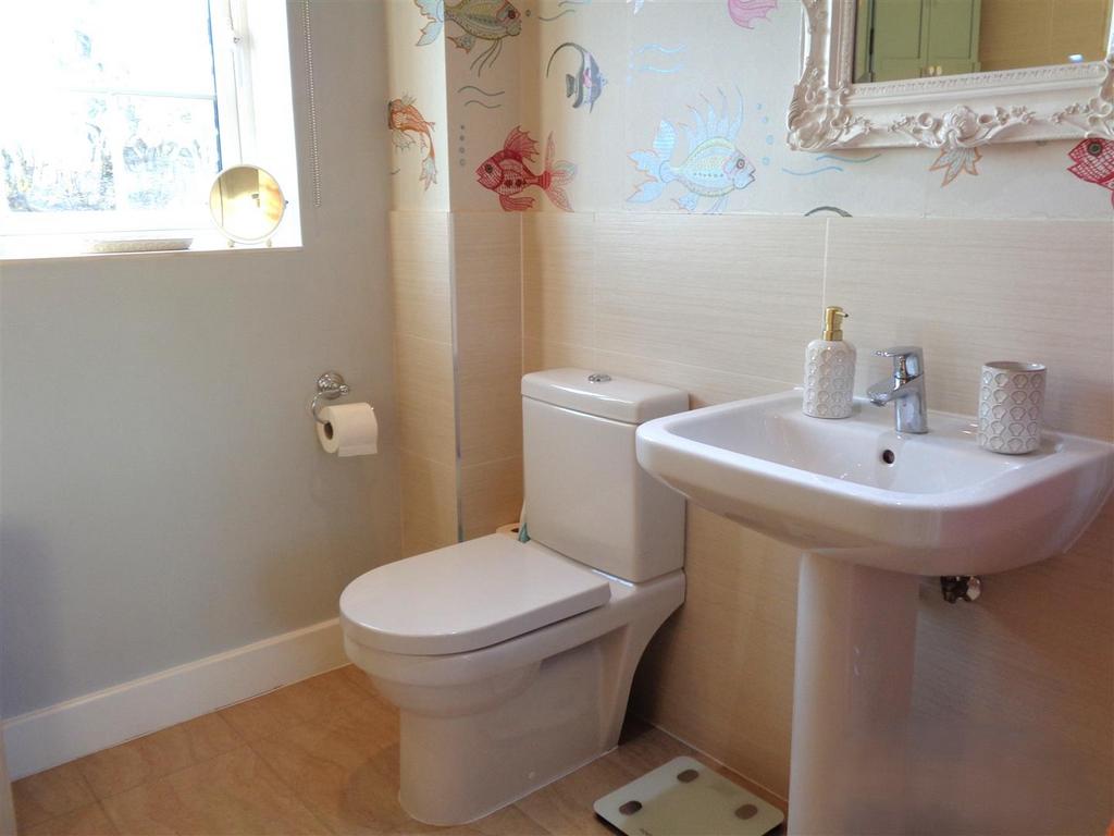 Loo.JPG