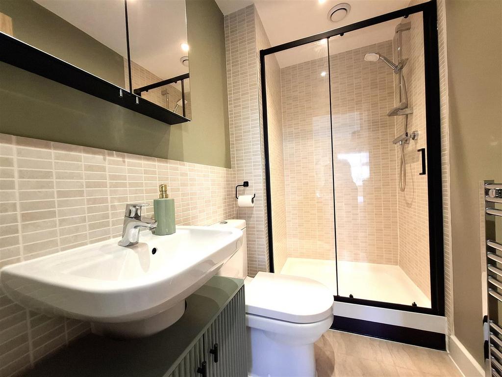 ENSUITE.jpg