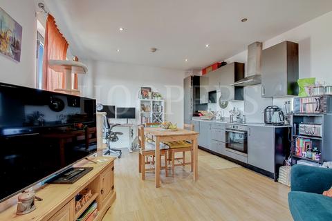 1 bedroom flat for sale, Neasden Lane, London, NW10