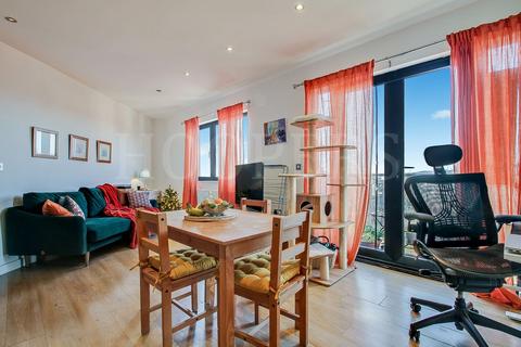 1 bedroom flat for sale, Neasden Lane, London, NW10