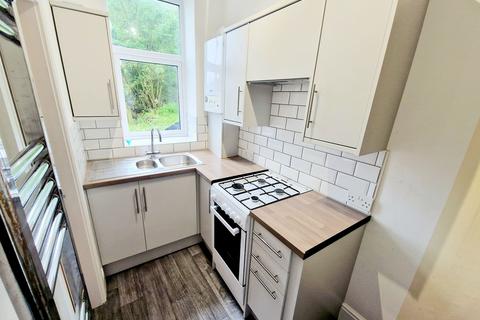 1 bedroom terraced house to rent, Queens Terrace, Bacup, OL13