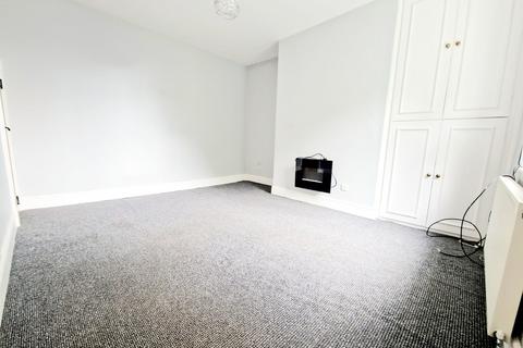 1 bedroom terraced house to rent, Queens Terrace, Bacup, OL13