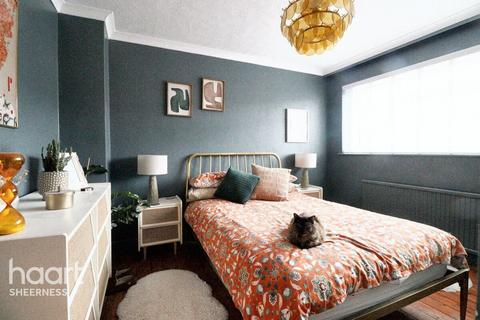 3 bedroom semi-detached house for sale, Cliff Gardens, Minster