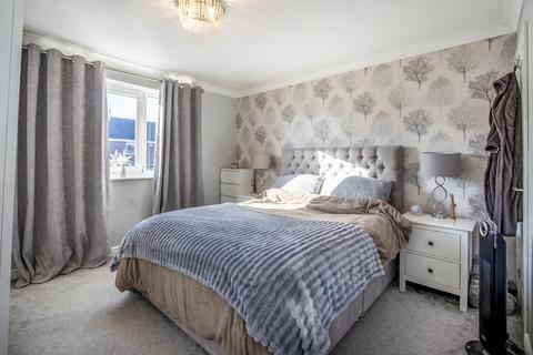 2 bedroom end of terrace house for sale, Crayford Drive, Wakefield WF4