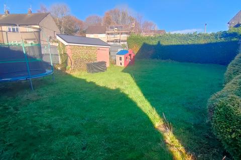 undefined, Cae Merfyn, Wrexham LL11