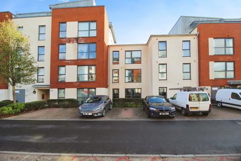 2 bedroom flat to rent, Paxton Drive, Bristol BS3