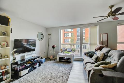 2 bedroom flat to rent, Paxton Drive, Bristol BS3