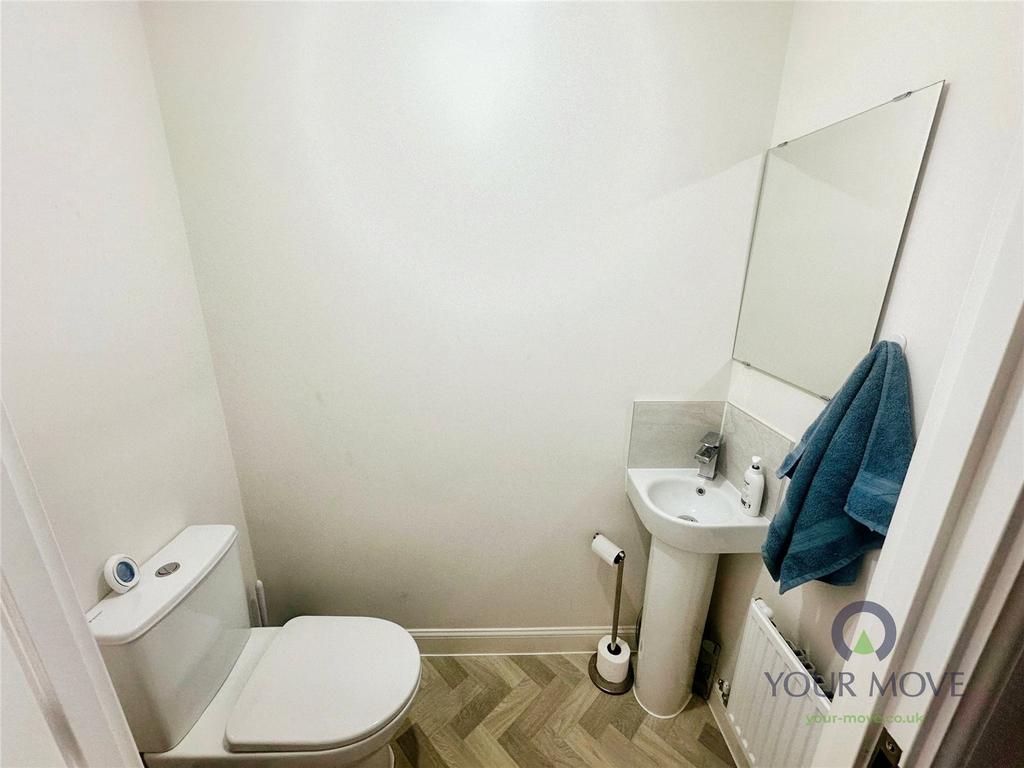 Cloak Room/Wc