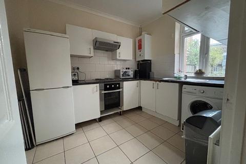 2 bedroom flat to rent, London NW1
