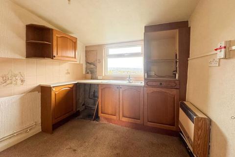 2 bedroom semi-detached house for sale, Jackroyd Lane, Huddersfield, West Yorkshire, HD4 6RE