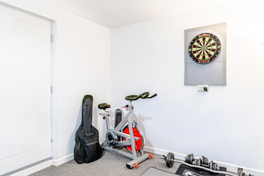 Familyroom2