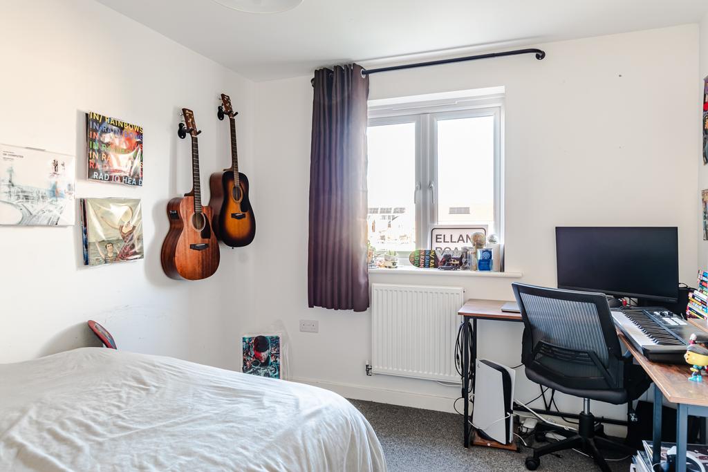 Bedroom4