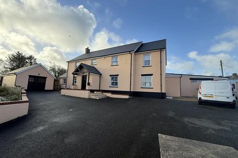 4 bedroom detached house for sale, Poplar Meadow, Freystrop, Haverfordwest