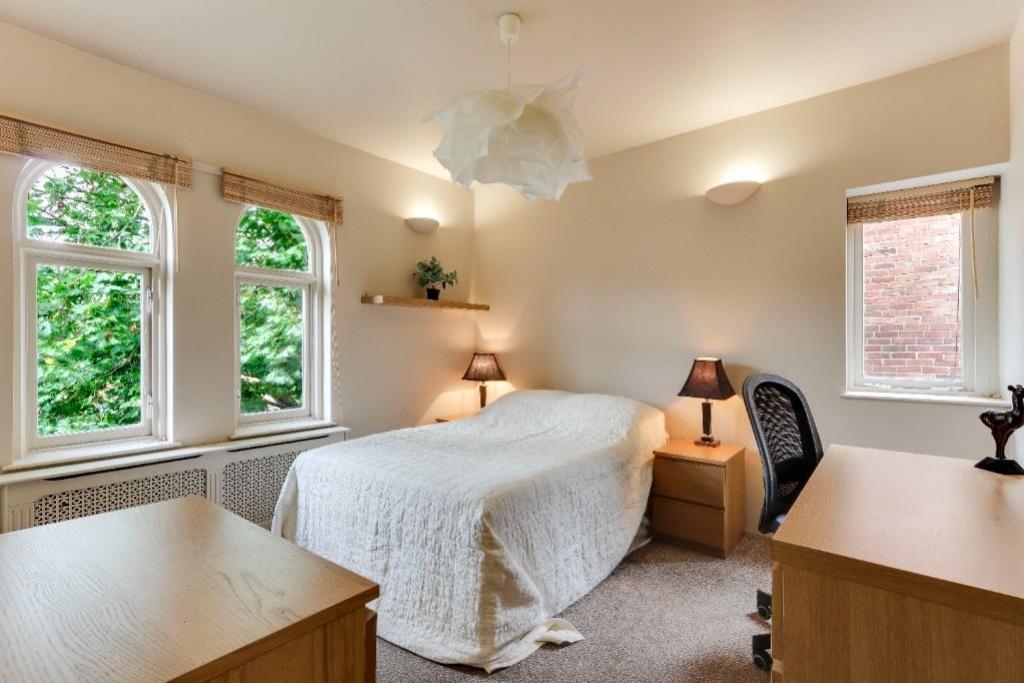 Flat 5 westcliffe  (2)