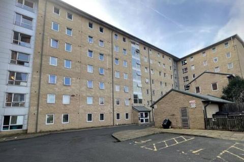 undefined, Bradford BD7