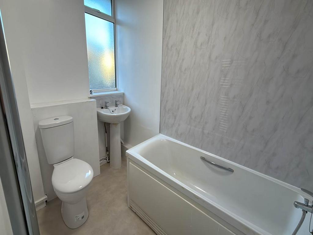 Family bathroom