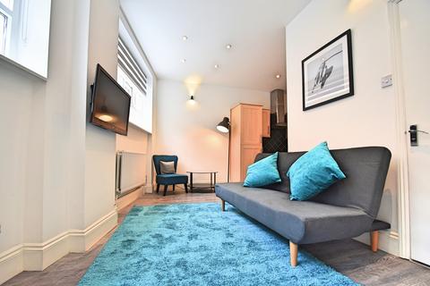 2 bedroom maisonette to rent, Grimsby Street, Shoreditch, E2