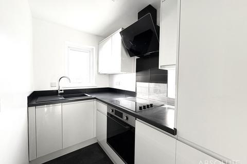1 bedroom apartment to rent, St. Lukes Road South, Torquay, TQ2