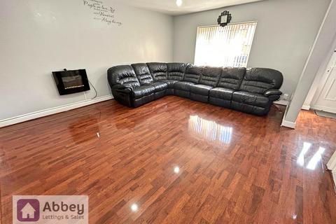 5 bedroom terraced house to rent, Newington Street, Leicester, LE4