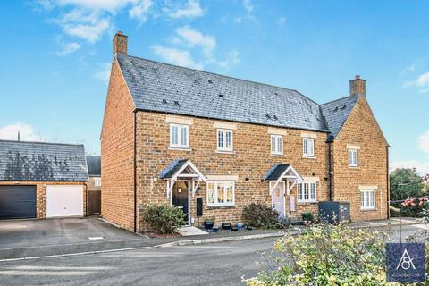 Leather Lane, Banbury OX17