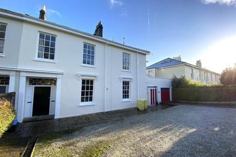 1 bedroom flat to rent, Woodlane, Falmouth