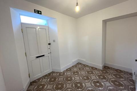1 bedroom flat to rent, Woodlane, Falmouth