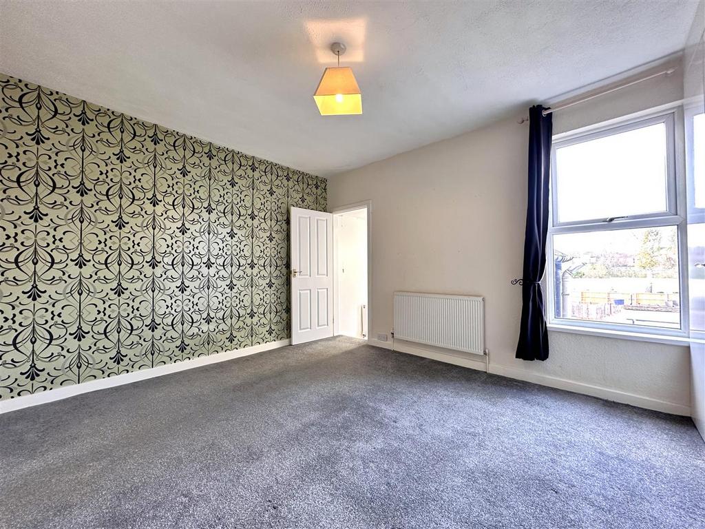 Bedroom One Into En-Suite 554