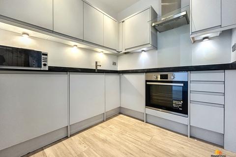 Bellfield Road, High Wycombe, HP13