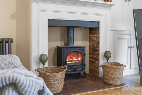 2 bedroom semi-detached house for sale, Park Street, Ampthill