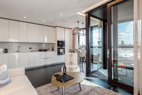 2 bedroom property to rent, Charles Clowes Walk, London SW11