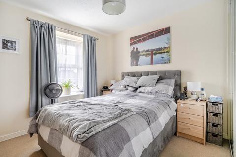 2 bedroom end of terrace house for sale, Lacock Drive, BRISTOL BS30