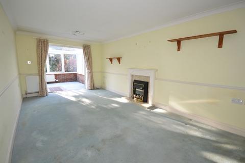 2 bedroom terraced bungalow for sale, Dobbins Lane, Aylesbury HP22