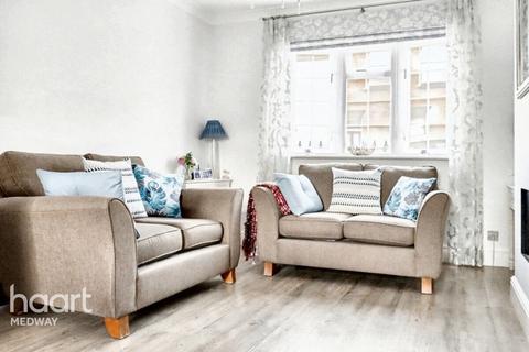 2 bedroom terraced house for sale, Saxton Street, Gillingham