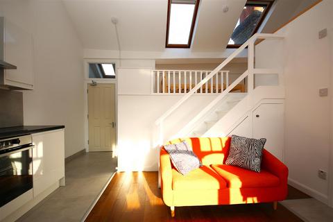 1 bedroom flat to rent, Sotheby Road, London N5
