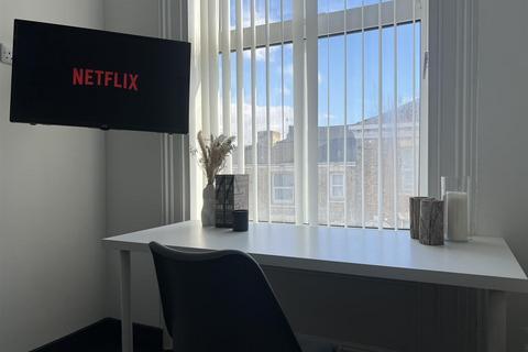 undefined, Ensuite Room, Spring Bank