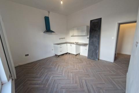 2 bedroom apartment to rent, Gateford Road, Worksop