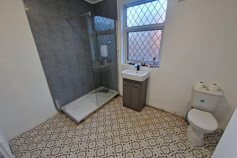 2 bedroom apartment to rent, Gateford Road, Worksop