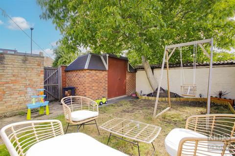 2 bedroom house for sale, Priors Mead, Enfield
