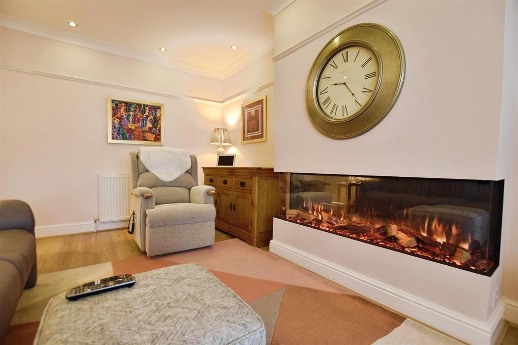 Lounge Feature Fireplace