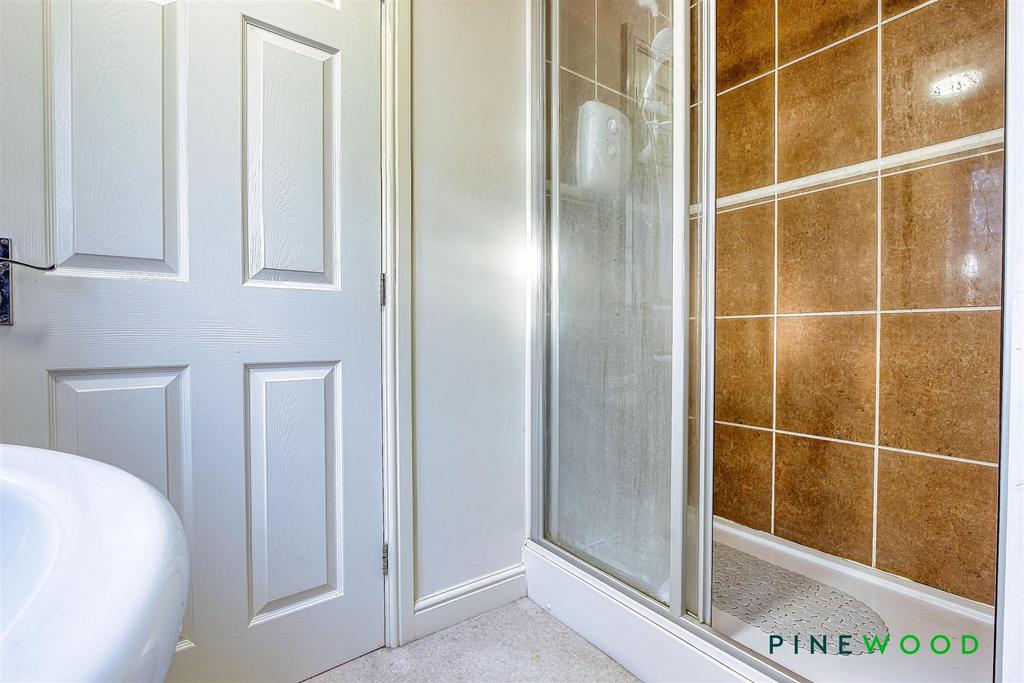 Ensuite shower room