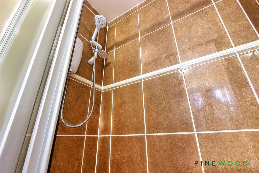 Ensuite shower room