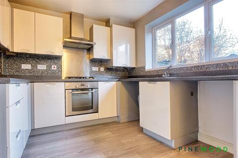 undefined, Brackenfield Close, Chesterfield S42