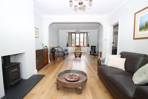 5 bedroom semi-detached house for sale, Mayfair Avenue, Worcester Park