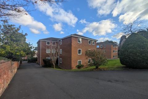 undefined, 3 Priory Court, 28 Priory Road Malvern