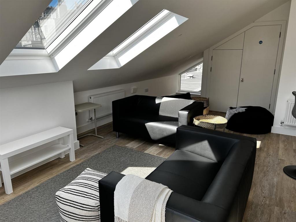 Living area.JPEG