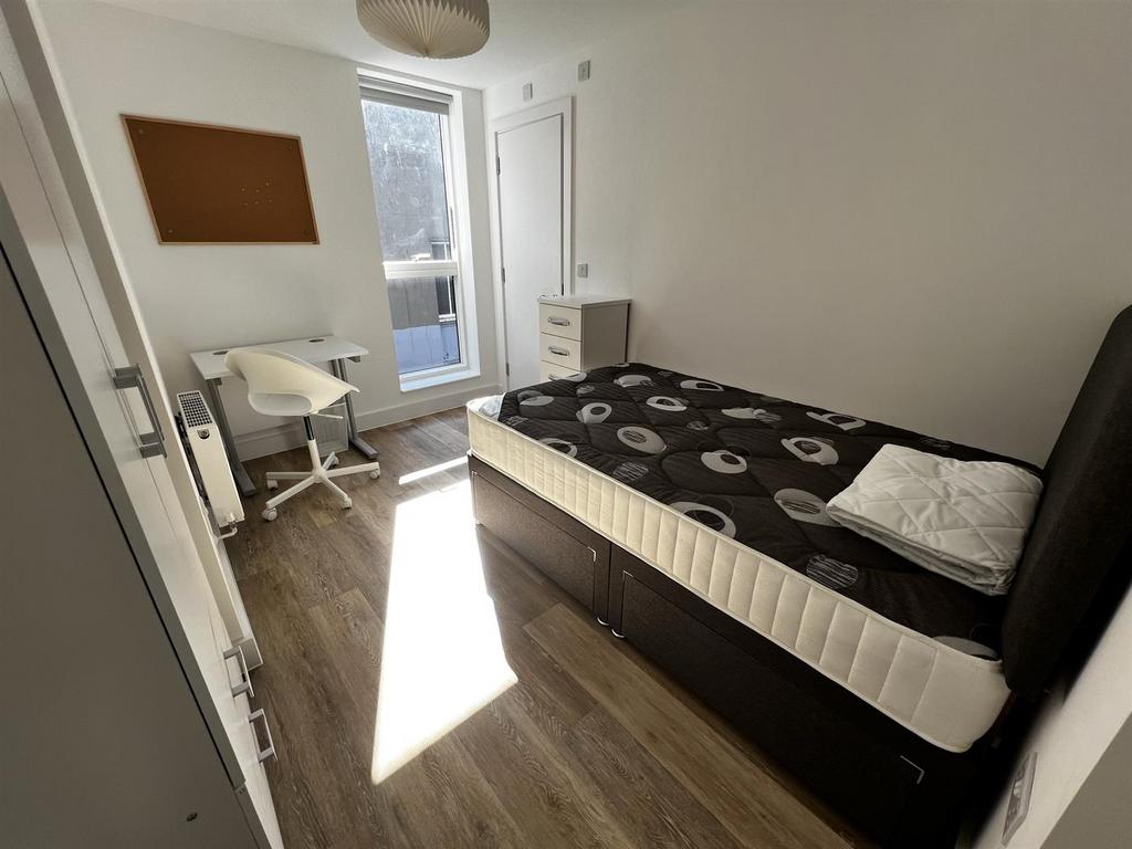 Example bedroom (2).JPEG